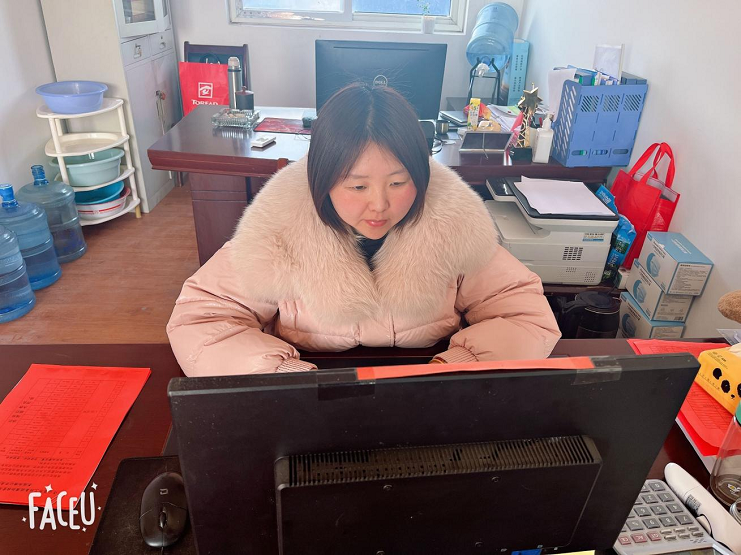 女工12.png 女工12.png